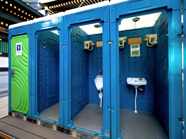 Best Porta potty delivery and setup  in Oak Creek, WI